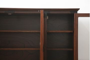 中古　伝統民芸家具　岩谷堂箪笥　金具の細やかなデザインが美しいサイドボード(収納棚、戸棚、飾り棚、食器棚、サイドキャビネット)(R-073298)