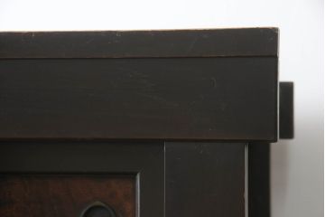 和製アンティーク　四尺　透かしと横桟引き戸が魅力的な二段重ね水屋箪笥(食器棚、キャビネット、重ねタンス、茶棚、茶箪笥、収納棚、戸棚、店舗什器)(R-073300)
