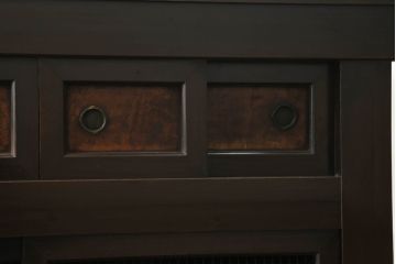 和製アンティーク　四尺　透かしが魅力的な水屋箪笥サイドボード(サイドキャビネット、茶棚、茶箪笥、収納棚、戸棚、食器棚、店舗什器)(R-073301)
