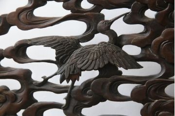 和製アンティーク　希少デザイン　明治期　雲に鶴の繊細な彫刻が素晴らしい時代衝立て(つい立て、衝い立て、仕切り、パーテーション)(R-073303)