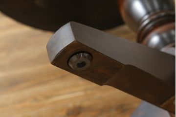和製ビンテージ　北海道民芸家具　樺(カバ)材　HM472シリーズ　上品な優しい雰囲気を醸し出す円形テーブル(ラウンドテーブル、ダイニングテーブル、コーヒーテーブル、ヴィンテージ)(R-073304)