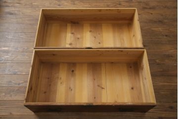 和製アンティーク　前面栗(クリ)材　金具の立派な東北衣装箪笥ローボード(時代箪笥、和タンス、衣装たんす、収納タンス、引き出し、ローチェスト、テレビ台)(R-073327)