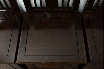 中古　鉄刀木(タガヤサン)　キャスター付き　美しい杢目が目を惹く収納付き板座チェア4脚セット(ダイニングチェア、回転チェア、椅子、イス)(R-073329)