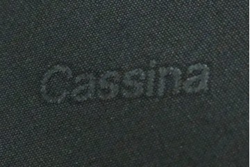 中古　極美品　短期4か月数回のみ使用!!　Cassina(カッシーナ)　MARALUNGA(マラルンガ)　本革(FZランク)　高級感ある佇まいの3人掛けワイドソファ　定価約284万円　(R-073331)