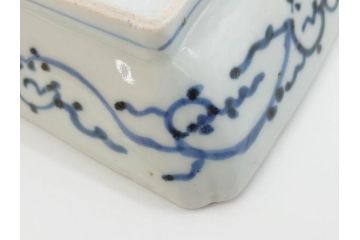 江戸期　大明成化年製　古伊万里　染付　蛸唐草　松竹梅文　約20cm　6.7寸　意匠を凝らしたデザインが素敵な長皿2枚セット(角皿、和皿、和食器、六寸七分)(R-073345)