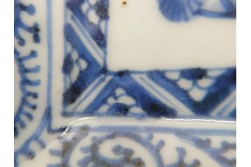 江戸期　大明成化年製　古伊万里　染付　蛸唐草　松竹梅文　約20cm　6.7寸　意匠を凝らしたデザインが素敵な長皿2枚セット(角皿、和皿、和食器、六寸七分)(R-073345)