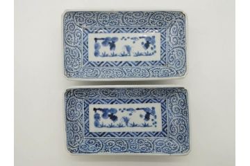江戸期　大明成化年製　古伊万里　染付　蛸唐草　松竹梅文　約20cm　6.7寸　意匠を凝らしたデザインが素敵な長皿2枚セット(角皿、和皿、和食器、六寸七分)(R-073346)