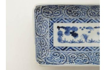 江戸期　大明成化年製　古伊万里　染付　蛸唐草　松竹梅文　約20cm　6.7寸　意匠を凝らしたデザインが素敵な長皿2枚セット(角皿、和皿、和食器、六寸七分)(R-073346)