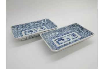 江戸期　大明成化年製　古伊万里　染付　蛸唐草　松竹梅文　約20cm　6.7寸　意匠を凝らしたデザインが素敵な長皿2枚セット(角皿、和皿、和食器、六寸七分)(R-073347)