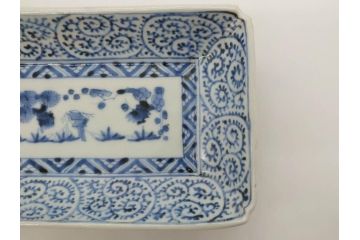 江戸期　大明成化年製　古伊万里　染付　蛸唐草　松竹梅文　約20cm　6.7寸　意匠を凝らしたデザインが素敵な長皿2枚セット(角皿、和皿、和食器、六寸七分)(R-073347)