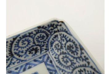 江戸期　大明成化年製　古伊万里　染付　蛸唐草　松竹梅文　約21cm　6.7寸　意匠を凝らしたデザインが素敵な長皿2枚セット(角皿、和皿、和食器、六寸七分)(R-073348)