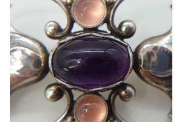 ヴィンテージアクセサリー　デンマーク　GEORG JENSEN(ジョージ・ジェンセン)　236A　シルバー925S　エレガントな装飾デザインが素敵なブローチ(silver、ビンテージ)(R-073362)
