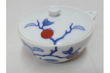 人間国宝　十二代　酒井田柿右衛門　染錦柿画　上質な和の空間を演出する茶器セット(急須、湯冷まし、湯呑み6客、湯のみ、茶道具、和食器、共箱付き)(R-073366)