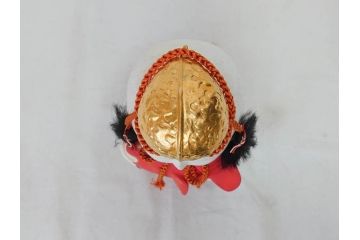 時代物　昭和十三年(1938年)　京都　丸屋　大木平蔵　鯛持ち　ガラスケース付き　和の風情を感じられる上質な京人形(木彫り、御所人形、子供、子ども、昭和13年、共箱付き)(R-073369)