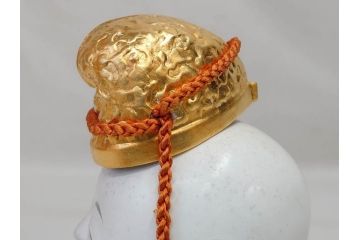 時代物　昭和十三年(1938年)　京都　丸屋　大木平蔵　鯛持ち　ガラスケース付き　和の風情を感じられる上質な京人形(木彫り、御所人形、子供、子ども、昭和13年、共箱付き)(R-073369)