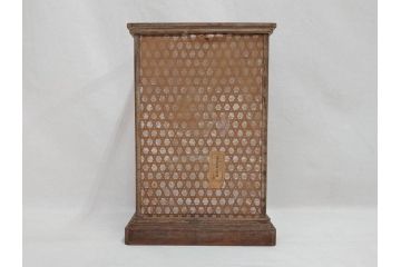 時代物　昭和十三年(1938年)　京都　丸屋　大木平蔵　鯛持ち　ガラスケース付き　和の風情を感じられる上質な京人形(木彫り、御所人形、子供、子ども、昭和13年、共箱付き)(R-073369)