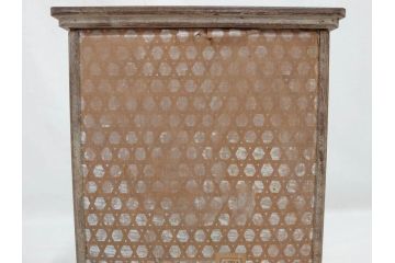 時代物　昭和十三年(1938年)　京都　丸屋　大木平蔵　鯛持ち　ガラスケース付き　和の風情を感じられる上質な京人形(木彫り、御所人形、子供、子ども、昭和13年、共箱付き)(R-073369)