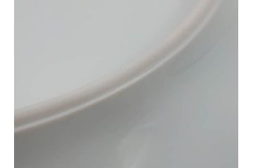 フランス　HERMES(エルメス)　トゥカン　大胆かつ繊細に描かれた鳥たちが華やかな雰囲気を醸し出すトリオセット(カップ&ソーサー、プレート、皿、C&S、洋食器)(R-073374)