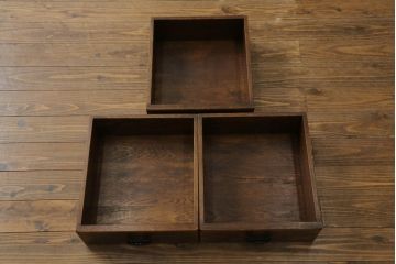 中古　美品　高級品!!　ナラ材　上質な和の空間を演出するアンティーク調水屋箪笥サイドボード(食器棚、収納棚、戸棚、茶箪笥、サイドキャビネット)(R-073377)
