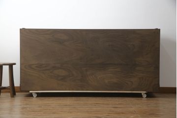 中古　岩谷堂箪笥　天板リメイク　黒々とした金具が堂々とした存在感を放つサイドチェスト(サイドボード、和タンス、収納箪笥、引き出し、整理箪笥)(R-073403)