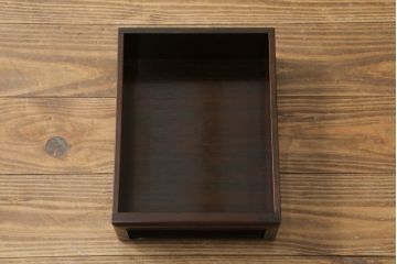 中古　高級品!!　伝統的工芸品認定　大阪唐木指物　中澤唐木　萬代幸男作　総紫檀(シタン)材　網代(アジロ)細工　漆塗り　和の雰囲気を引き立てる飾り棚(茶棚、違い棚、戸棚、収納棚)(定価約150万円)(R-073409)