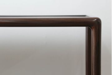 中古　高級品!!　伝統的工芸品認定　大阪唐木指物　中澤唐木　萬代幸男作　総紫檀(シタン)材　網代(アジロ)細工　漆塗り　和の雰囲気を引き立てる飾り棚(茶棚、違い棚、戸棚、収納棚)(定価約150万円)(R-073409)