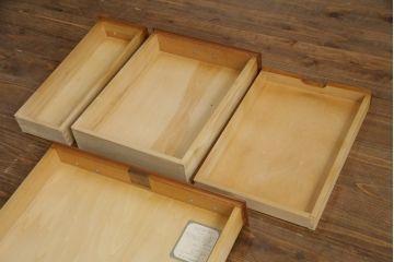 中古　横浜クラシック家具　ダニエル(Daniel)　アーリーアメリカンシリーズ　A-302　エレガントさとクラシカルな雰囲気を兼ね備えたデスク(ワークデスク、片袖机、在宅ワーク、在宅用)(定価約71万円)(R-073411)