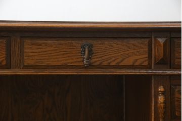 中古　三越家具　カントリーハウス　希少な絶版品!!　ブルージュ　挽き物加工や引手のデザインがおしゃれ!クラシカルな雰囲気を高めるデスク(片袖机、ワークデスク、在宅用、在宅ワーク)(R-073412)