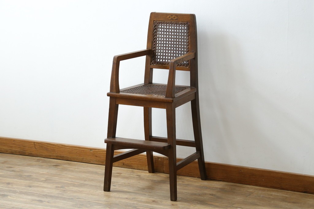 和製アンティーク　古いナラ材の象嵌入りラタン張りチャイルドチェア　(R-073413)