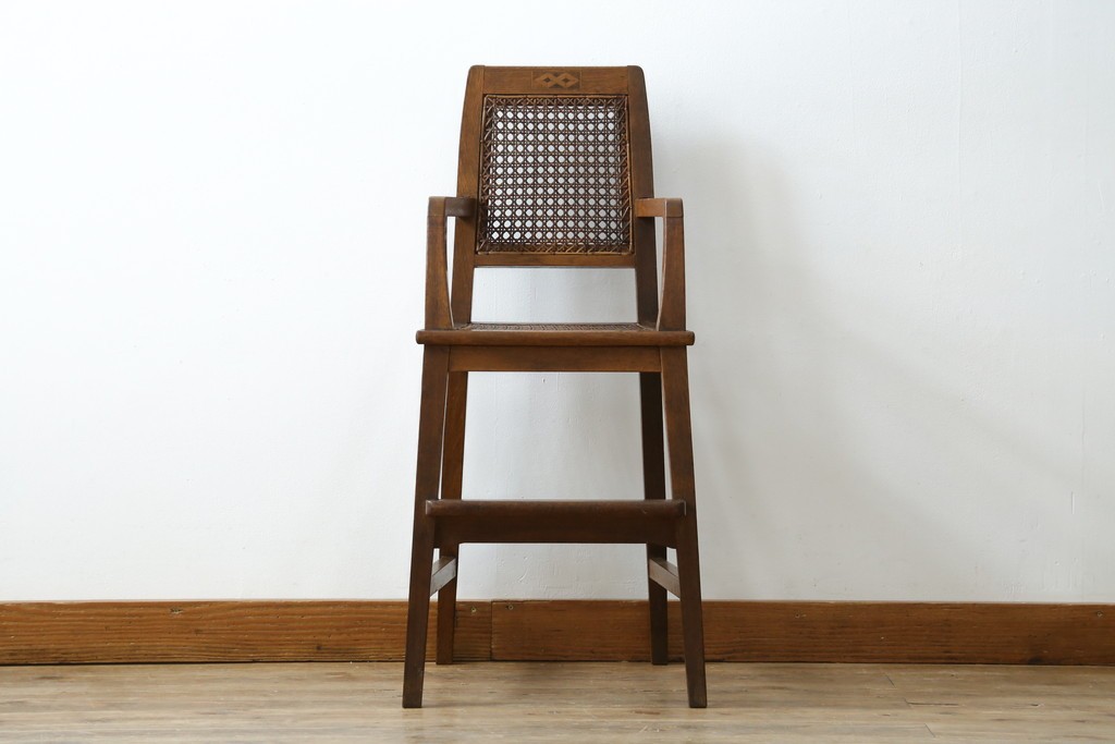 和製アンティーク　古いナラ材の象嵌入りラタン張りチャイルドチェア　(R-073413)