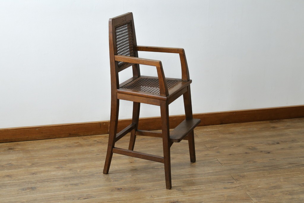 和製アンティーク　古いナラ材の象嵌入りラタン張りチャイルドチェア　(R-073413)