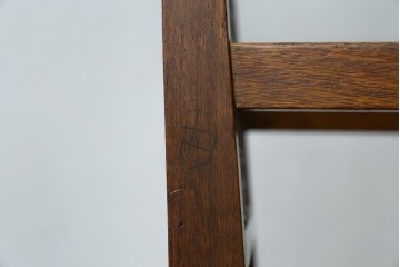 和製アンティーク　古いナラ材の象嵌入りラタン張りチャイルドチェア　(R-073413)