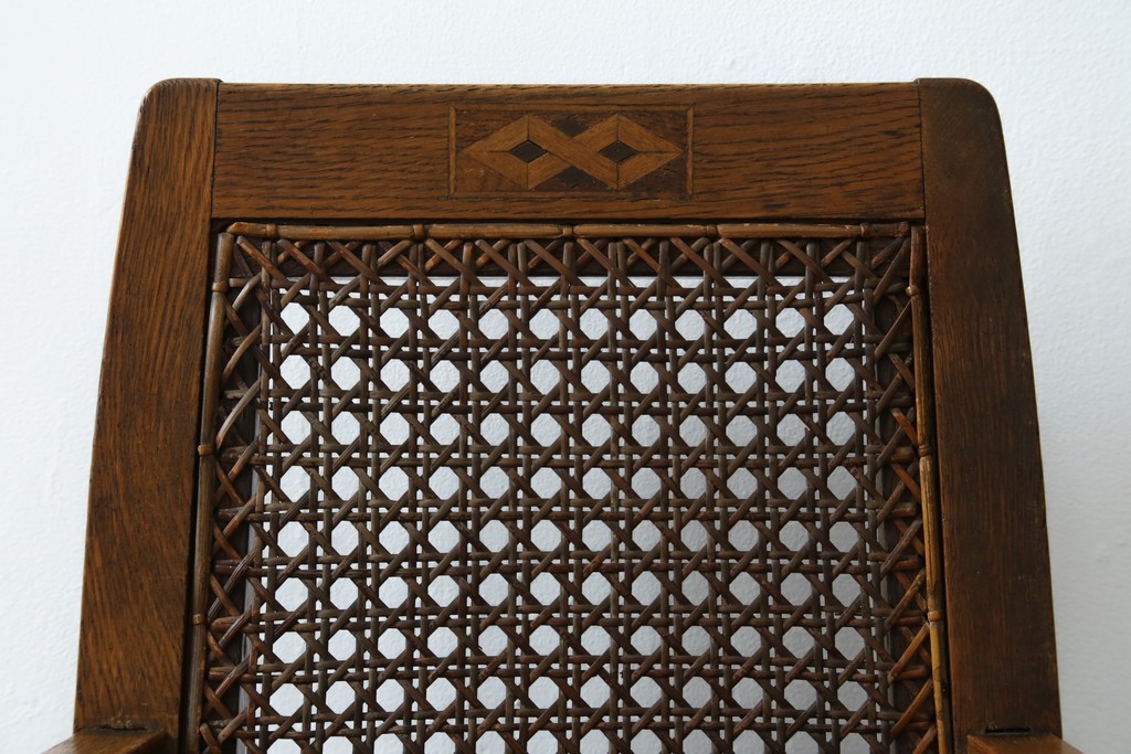 和製アンティーク　古いナラ材の象嵌入りラタン張りチャイルドチェア　(R-073413)