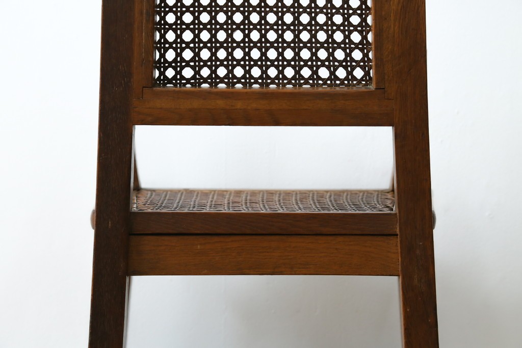 和製アンティーク　古いナラ材の象嵌入りラタン張りチャイルドチェア　(R-073413)