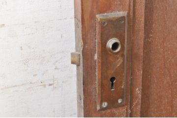 アンティーク建具　空間のアクセントになるレトロなドア1枚(木製扉)(R-073446)