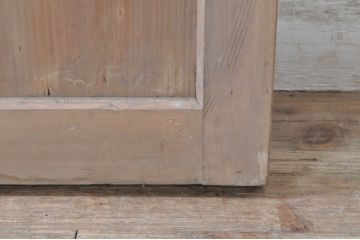 アンティーク建具　素朴な木味が懐かしさを感じるドア1枚(木製扉)(R-073447)