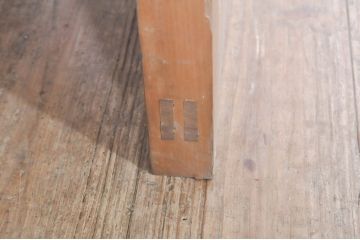 アンティーク建具　大正ロマン　素朴な木味が魅力の上質なドア1枚(木製扉)(R-073448)