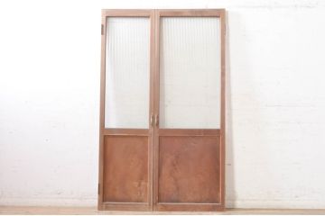 アンティーク建具　上手物!!!　腰板一枚板　昔懐かしいレトロな雰囲気漂う両開きドア(親子ドア)1対2枚セット (木製扉、玄関ドア)(R-073450)