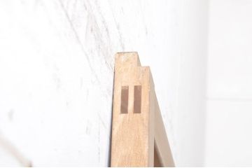 アンティーク建具　美しい杉材一枚板が和の空間づくりにおすすめ!! 横桟入りの幅狭板戸1枚(舞良戸、引き戸)(R-073454)