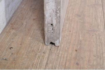 アンティーク建具　ペイント仕上げ限定　昭和レトロな雰囲気漂うガラス戸1枚(引き戸)(R-073455)