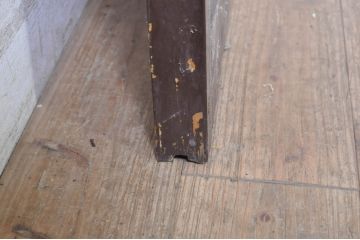アンティーク建具　ペイント仕上げ限定　昔懐かしい雰囲気漂うガラス戸1枚(引き戸)(R-073460)
