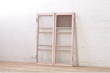 アンティーク建具　ペイント仕上げ限定　レトロな空間づくりにおすすめの両開き窓1対2枚セット(ガラス窓、ガラス戸、ガラス扉)(R-073463)