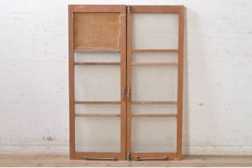 アンティーク建具　ペイント仕上げ限定　レトロな空間づくりにおすすめの両開き窓1対2枚セット(ガラス窓、ガラス戸、ガラス扉)(R-073463)
