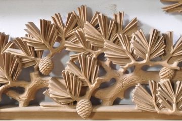 ビンテージ建具　井波彫刻　紅雲作　躍動感あふれる松竹梅の彫りが目を惹く彫刻欄間2枚セット(明かり取り、明り取り、在銘有り、ヴィンテージ)(R-073466)