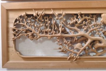 ビンテージ建具　井波彫刻　紅雲作　躍動感あふれる松竹梅の彫りが目を惹く彫刻欄間2枚セット(明かり取り、明り取り、在銘有り、ヴィンテージ)(R-073466)