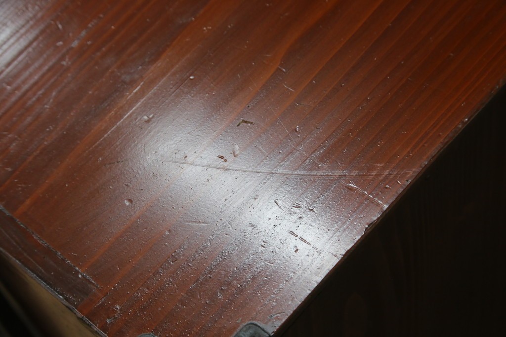 和製アンティーク　美品　前面欅(ケヤキ)材　桜丸金具　味わい深い木の風合いと立派な金具が魅力的な米沢箪笥　(R-073484)