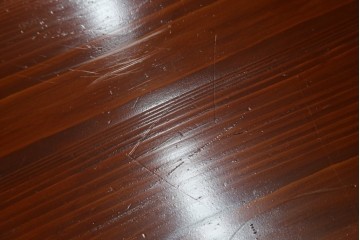 和製アンティーク　美品　前面欅(ケヤキ)材　桜丸金具　味わい深い木の風合いと立派な金具が魅力的な米沢箪笥　(R-073484)