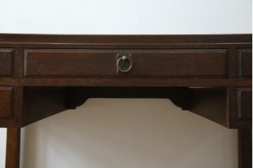 和製アンティーク　大正ロマン　趣のある佇まいが目を惹くシンプルな平机(ワークデスク、在宅用、在宅ワーク用)(R-073489)