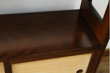 中古　松本民芸家具　#221型　上質な和の空間を演出するくず布茶タンス　定価約37万4千円　(R-073490)
