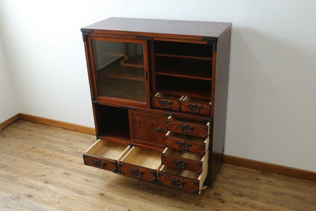 中古　岩谷堂箪笥　菊幸　力強い杢目が魅力的な茶棚　定価約65万円　(R-073491)
